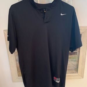 Nike Men’s shirt